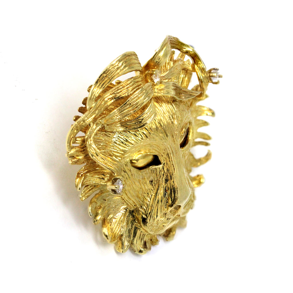 Handmade 18k yellow gold and diamond lion brooch/pendant side view