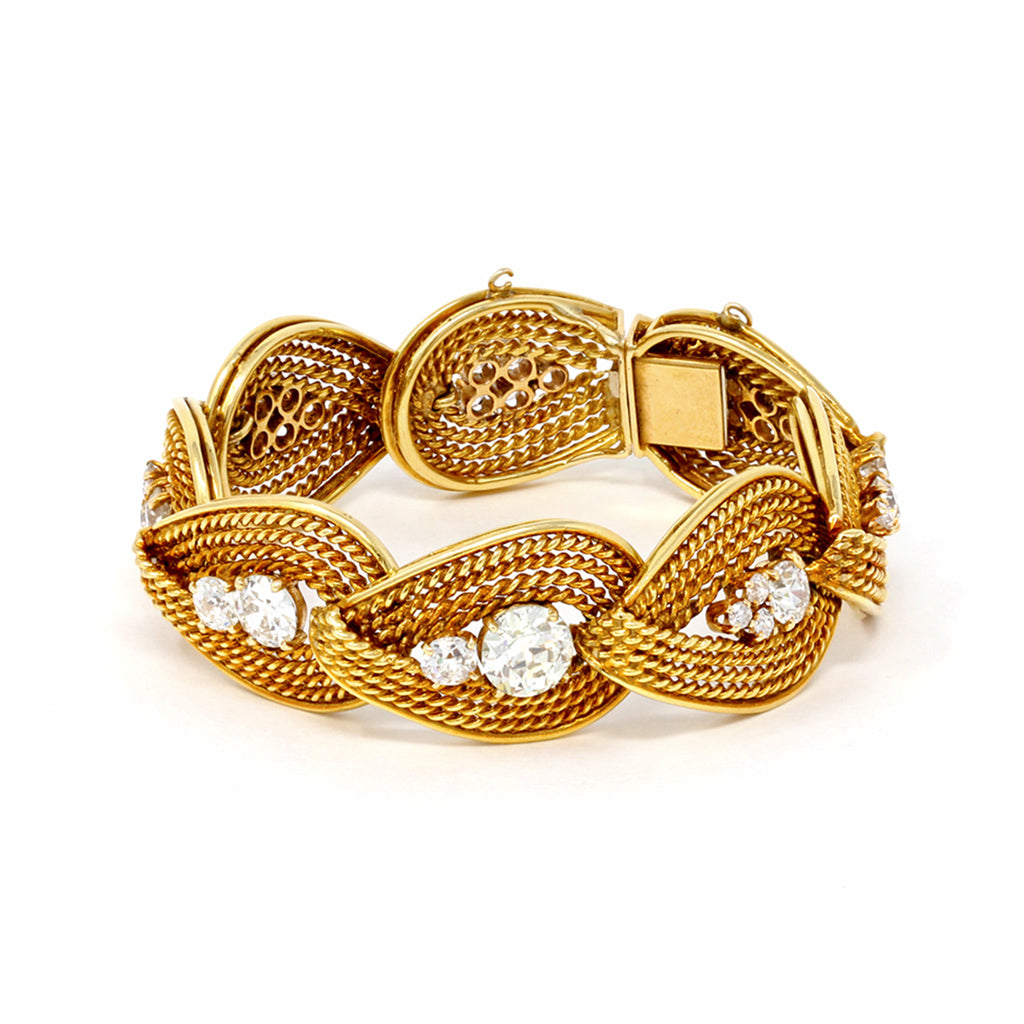 Important Retro Italian Diamond Bracelet in 18 Karat Yellow Gold side view