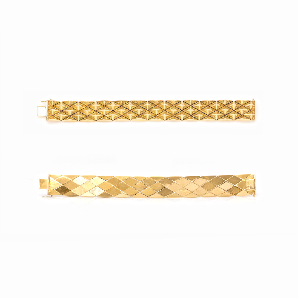 Elle Interlooped Cutout Gold Bracelet For Her | CaratLane