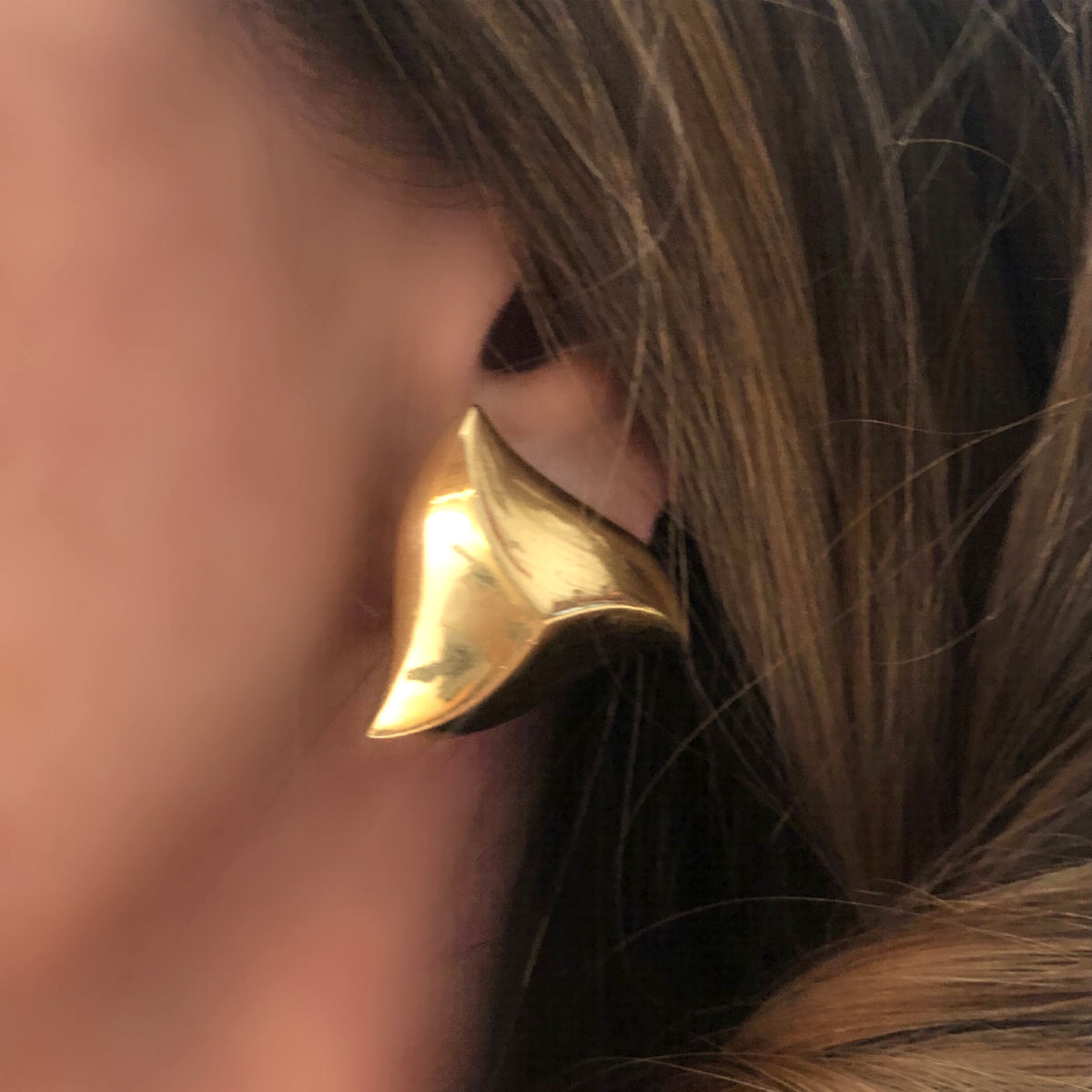 Signed Angela Cummings Pyramidal Clip On Earrings in 18 Karat Yellow Gold model view